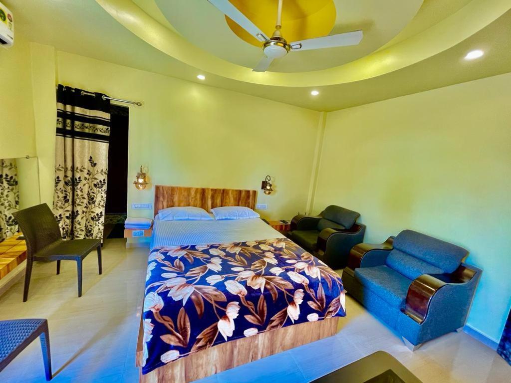 Hotel Saptarang Residency Panhāla Esterno foto