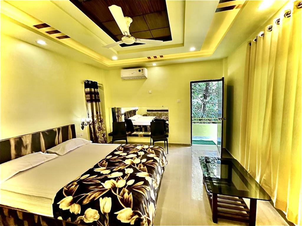 Hotel Saptarang Residency Panhāla Esterno foto