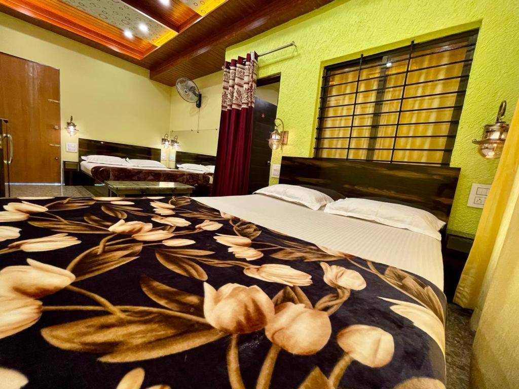 Hotel Saptarang Residency Panhāla Esterno foto