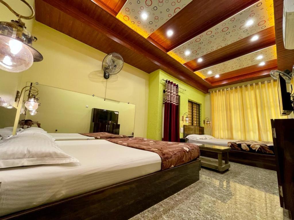 Hotel Saptarang Residency Panhāla Esterno foto