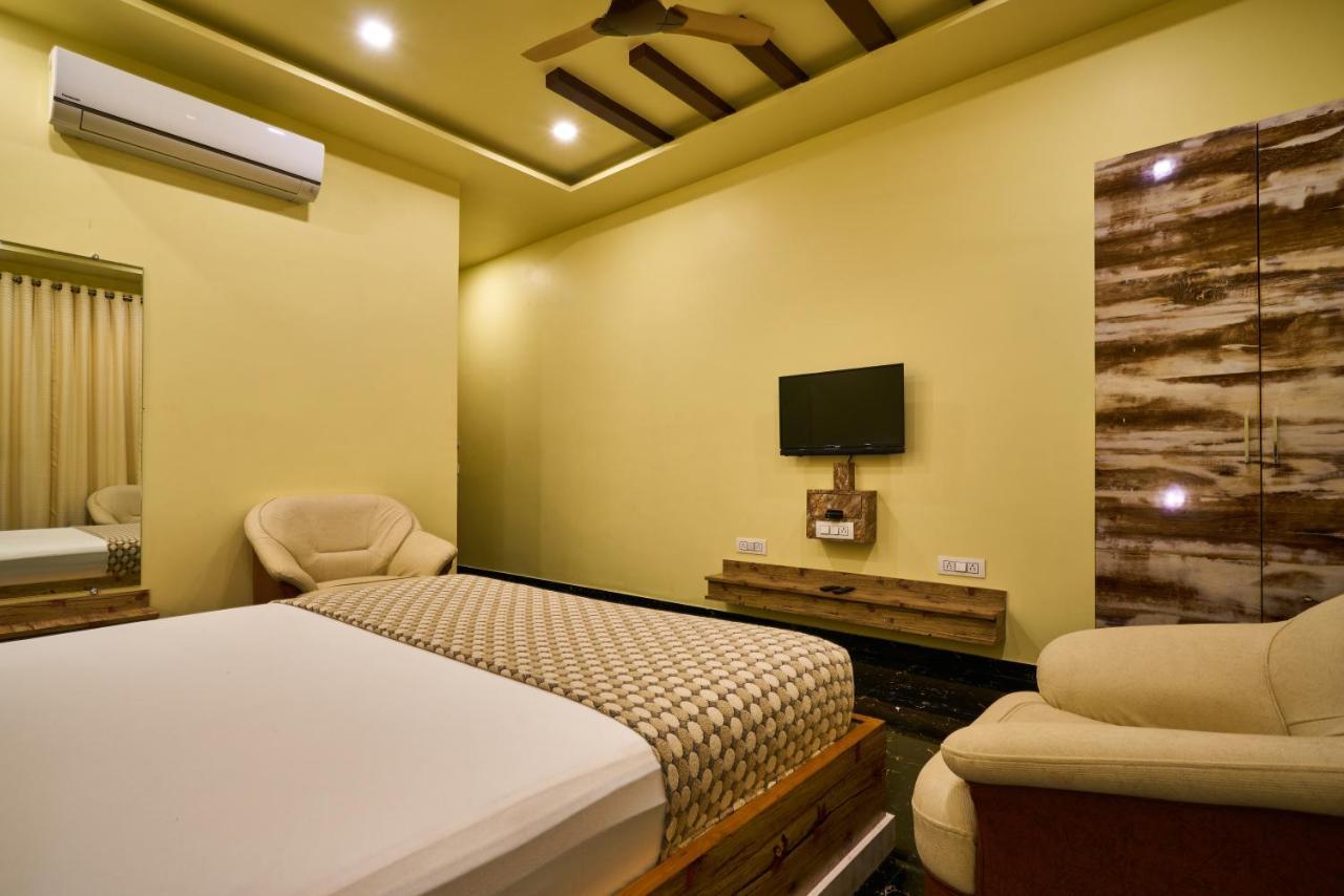 Hotel Saptarang Residency Panhāla Esterno foto
